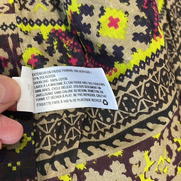 Mossimo faux fur vest size small - Picture 5 of 6